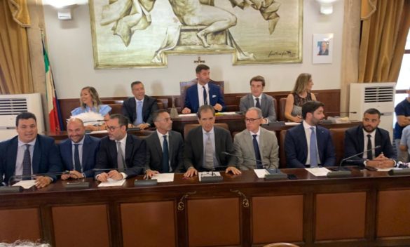 Comune di Catania, giurano e si insediano il sindaco e i consiglieri