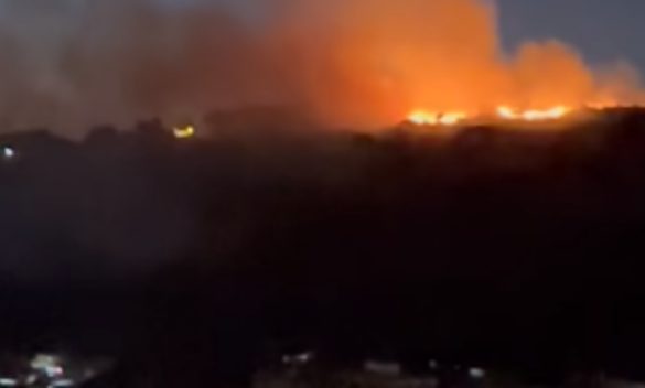 Tornano gli incendi a Piazza Armerina: colline in fiamme nella notte