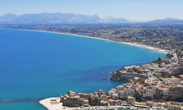 Incendi: sindaco Castellamare del Golfo, tranquilizzare turisti