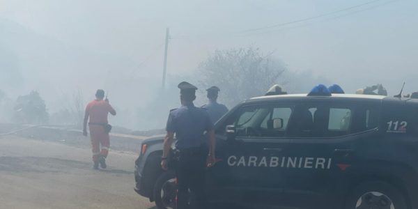 Ancora incendi in Sicilia tra caldo e Scirocco, paura ad Alcamo