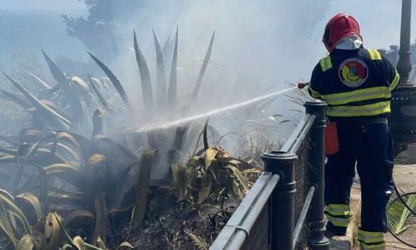 Incendio al belvedere di Termini Imerese, il fumo invade le strade