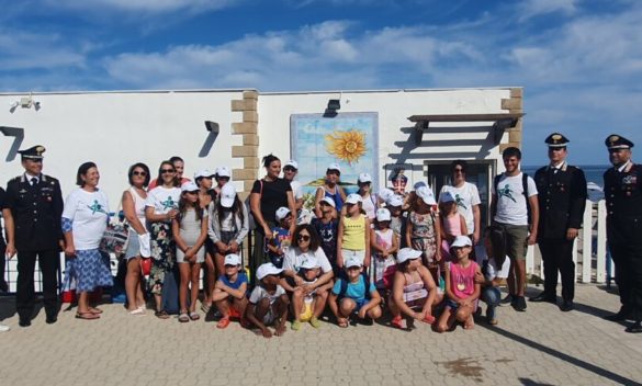 Isola delle Femmine, il lido del Carabiniere ospita 23 bambini dello Zen