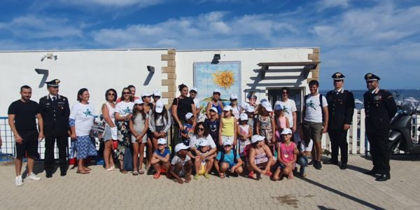 Isola delle Femmine, il lido del Carabiniere ospita 23 bambini dello Zen