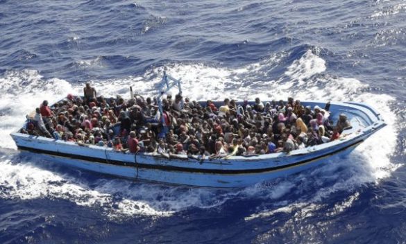 Lampedusa, individuata nuova area di stoccaggio per i barconi dei migranti