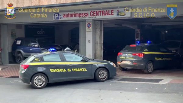 Mafia, dissequestrata l’autorimessa di via Cimarosa