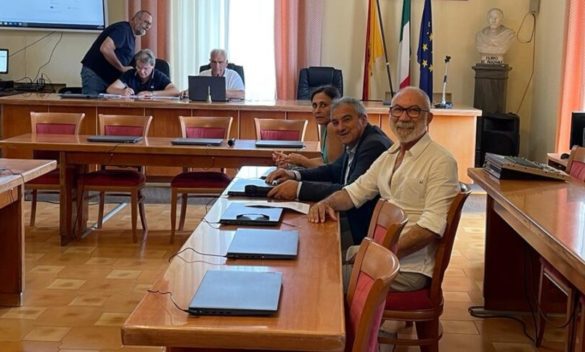 Lipari, ormai è rottura tra  Russo e il gruppo Gullo in consiglio comunale