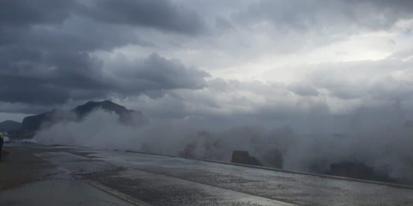 Maltempo a Palermo, vento e pioggia: dirottati o cancellati voli in arrivo a Punta Raisi