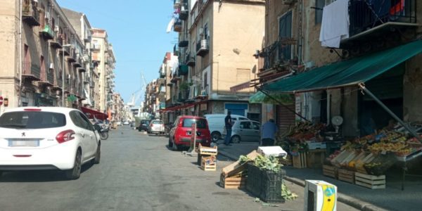 Palermo e lo stupro di gruppo, in via Montalbo bocche cucite: «Sì, magari qualcosa ho letto o sentito...»