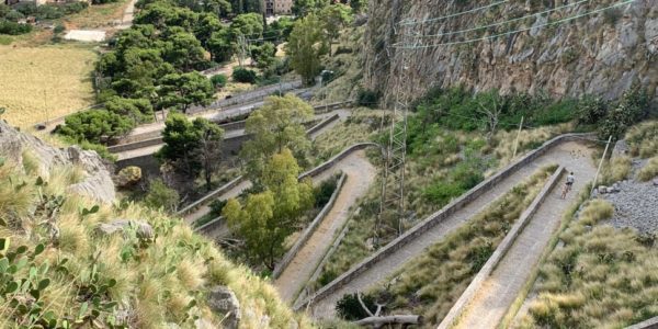 Palermo, varate le iniziative per Santa Rosalia con l'Acchianata: «Una risposta a chi ha bruciato Monte Pellegrino»