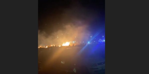 Palermo, scoppia un incendio all'Addaura: paura in una discoteca