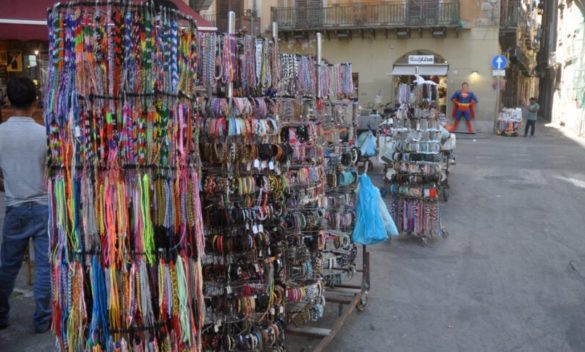 Palermo, via le bancarelle dal centro città e dal centro storico: divieti in vigore, ecco le strade