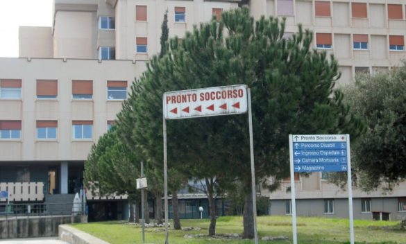 Paura in mare a Termini, a 7 anni rischia di annegare: bimba e papà finiscono in ospedale