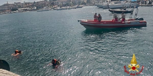 Pensionato di Giarre disperso in mare nel porto di Riposto