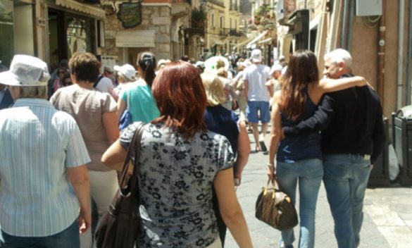 Problemi ai serbatoi: Taormina piena di turisti, ma senz'acqua