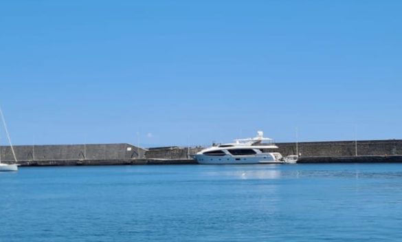 Riposto, riapre il molo Costanzo e in porto si rivedono gli yacht