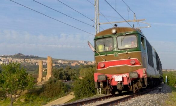 Tornano i treni storici in Sicilia, un affare da 100 mila passeggeri: gli itinerari previsti