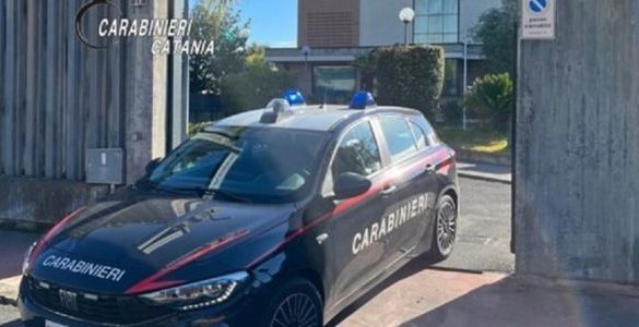 Sant'Agata Li Battiati, dopo 15 anni di botte denuncia il figlio e lo fa arrestare