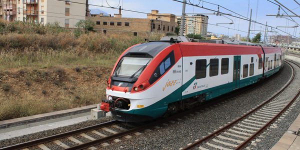 Sedici corse in più tra Palermo e il Falcone-Borsellino, ecco i nuovi orari dei treni