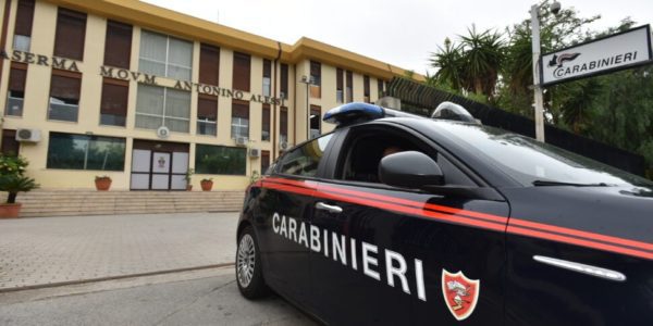 Svaligiarono la casa di un'anziana, tre arresti a Montemaggiore Belsito