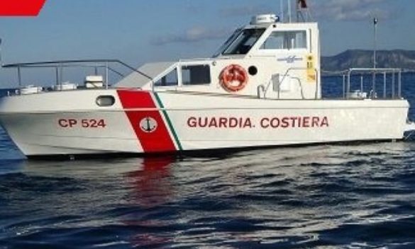 Turisti bloccati dal mare mosso a San Leone, scattano i soccorsi: in salvo anche giovane disabile