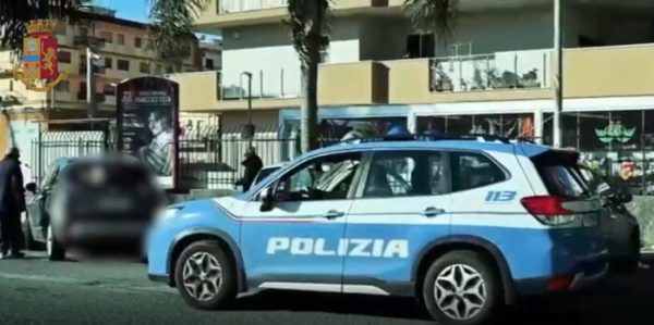 Violenta minorenne conosciuta su social, arrestato nel Messinese