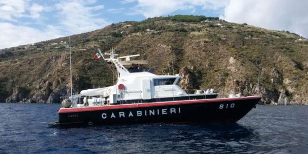 Vulcano, sub investito da un gommone finisce in ospedale