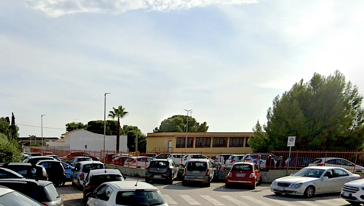Caos traffico tra Siracusa e l'Istituto Vittorini al termine della giornata lavorativa