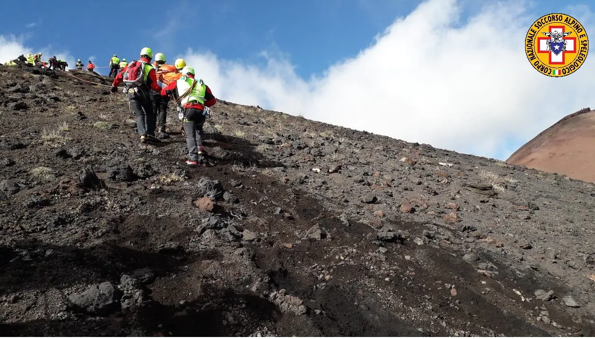 Catania: Soccorso turista americano al cratere Silvestri Inferiore, rifugio Sapienza Etna Sud