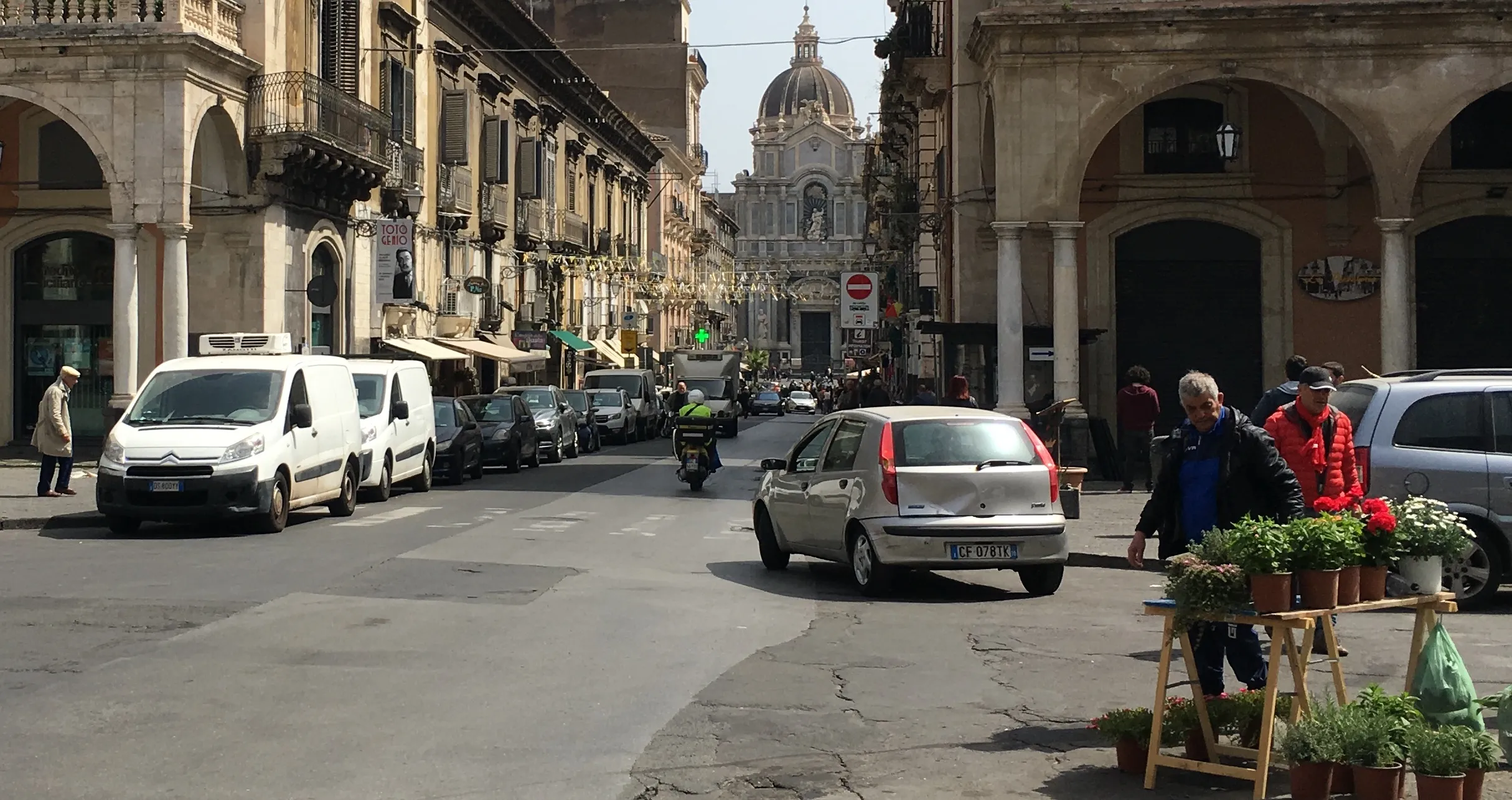 Catania, domenica pedonalizzazione permanente da piazza Mazzini a piazza Duomo.