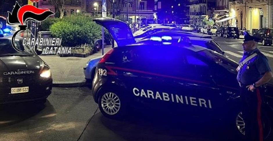 Controlli dei Nas in un chiosco del centro Catanese, sequestrati 50 litri di sciroppo non tracciabili e quindi non commercializzabili