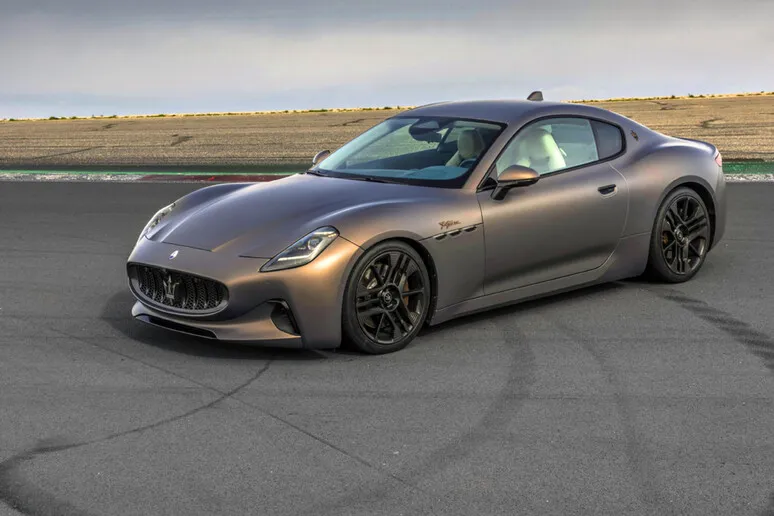 Dentista catanese truffato: Maserati intestata a sua insaputa.