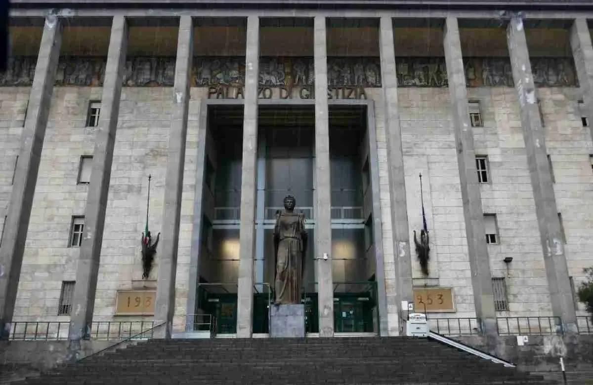 Dia allerta su minori spacciatori a Catania. Arresti in diminuzione.