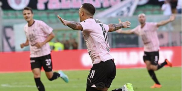 Palermo, che esordio al Barbera: Feralpisalò spazzata via 3-0, Di Francesco subito in gol