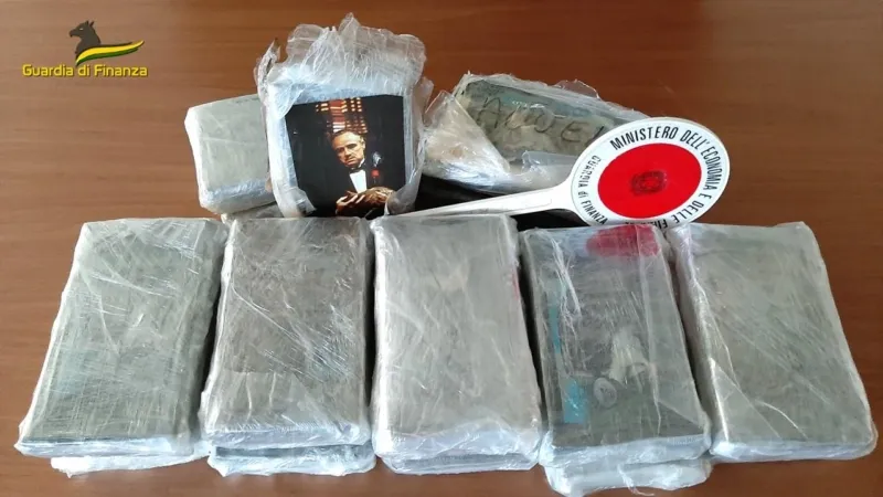 Furgone droga: record sequestro 1,5 milioni euro