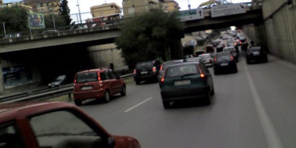 Palermo, incidente in viale Regione Siciliana: un ferito in ospedale, disagi al traffico