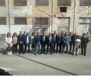 Inizio demolizione compendio immobiliare Messina.porco.fondamenta