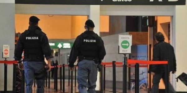 Mazarese ricercato per rapine al Nord arrestato all'aeroporto di Trapani