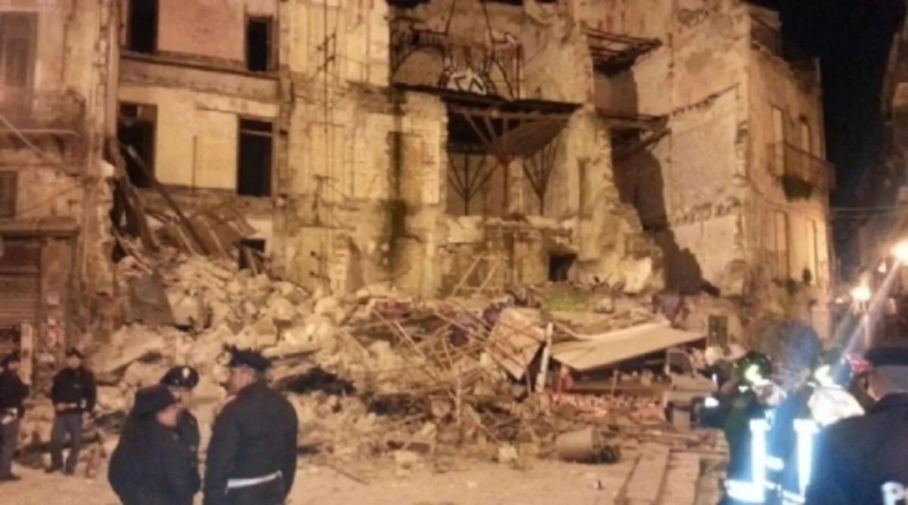 Quattro condanne per il crollo di due edifici a Palermo nel 2012.