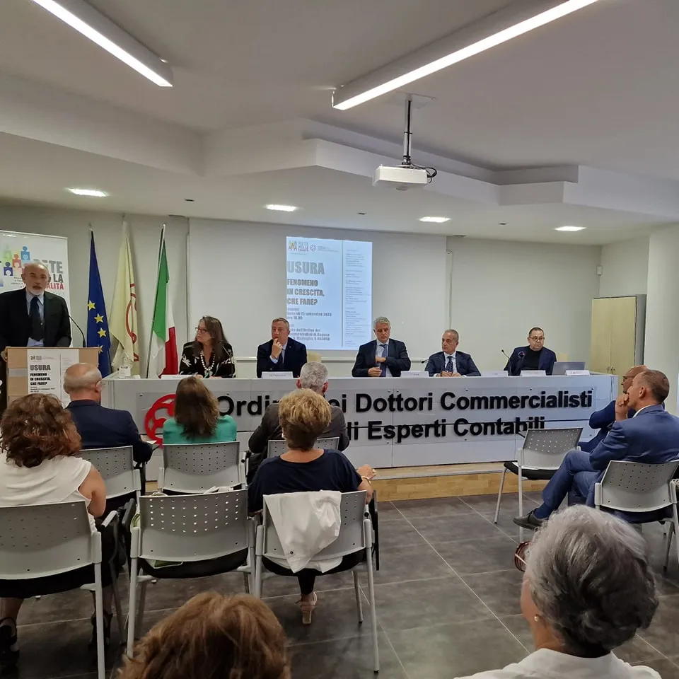 Ragusa: convegno sull'usura, testimonianze drammatiche per denunciare gli aguzzini.