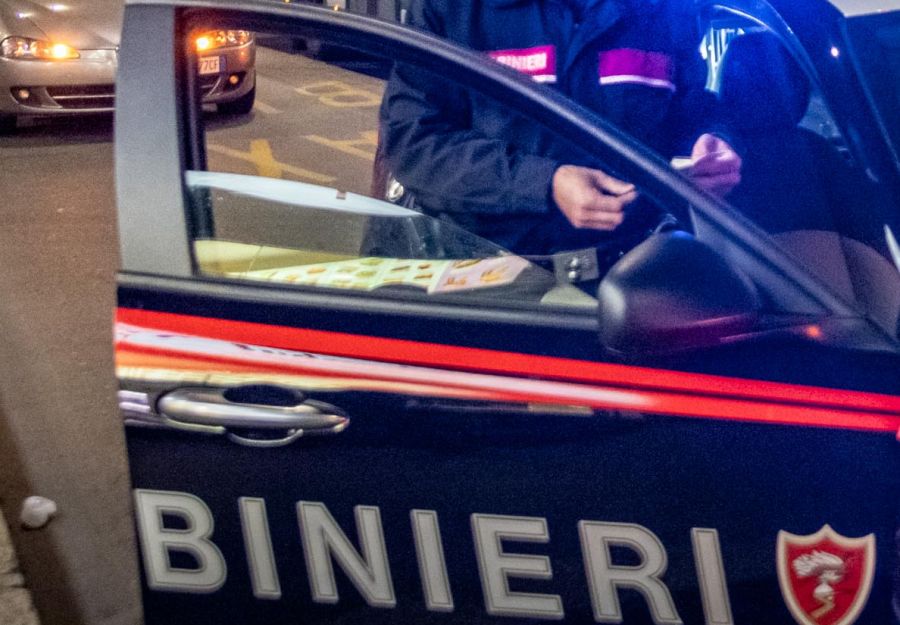 Uccide un ex poliziotto nel messinese e si costituisce