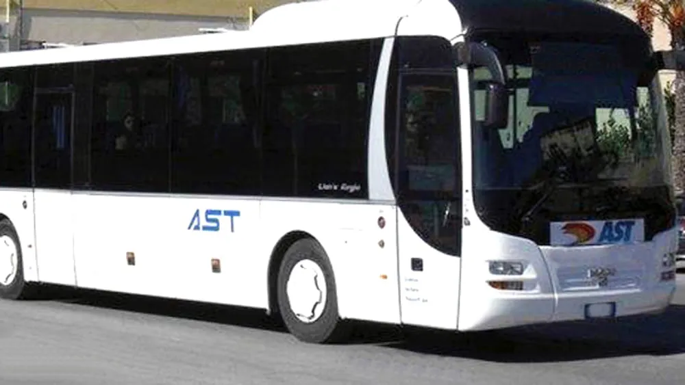Modica: tre bus per il trasporto urbano ed extraurbano