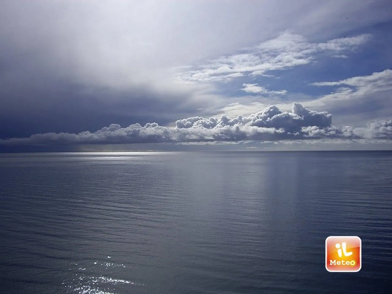 Catania Meteo: oggi nuvoloso, Mar 28 nubi sparse, Mer 29 sereno.