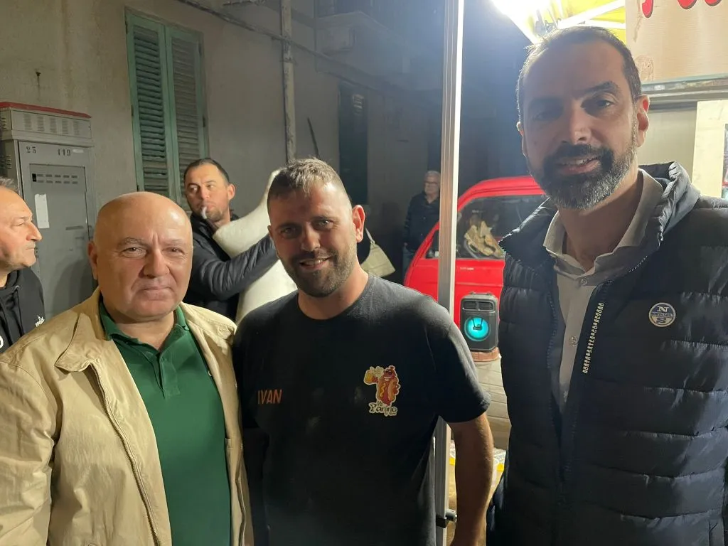 Basile e Giardina festeggiano San Martino con gli ambulanti: “Vicini a chi rispetta le regole” - Tempostretto