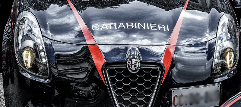 Carabinieri arrestano pusher vendita droga a Palermo.