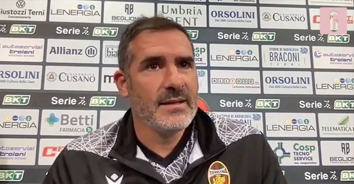 Lucarelli fa storia: primo tecnico a guidare due club in una stagione, tra cui il Catania