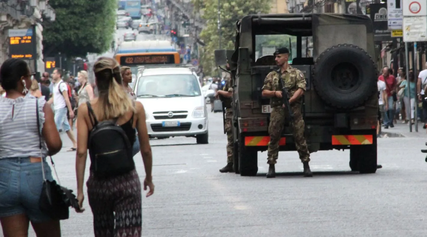 Catania chiede l'intervento dell'Esercito per la sicurezza.