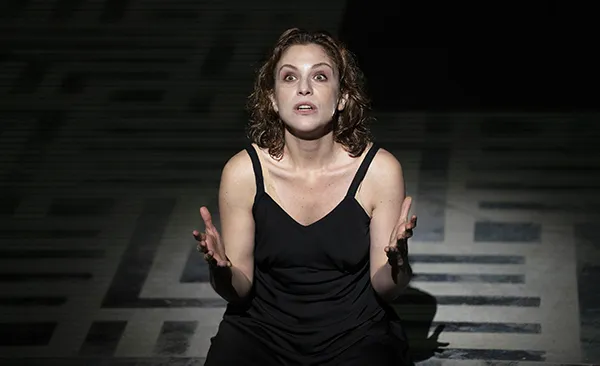 "Clitennestra" al “Verga” di Catania con Isabella Ragonese - Cronaca Oggi Quotidiano