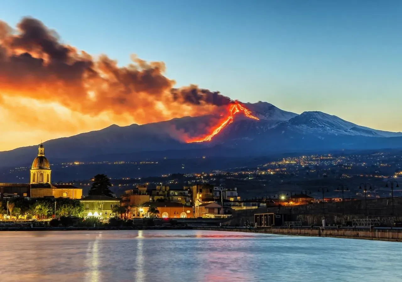 Etna 1669: disastroso eruzione trasforma Catania, senza vittime
