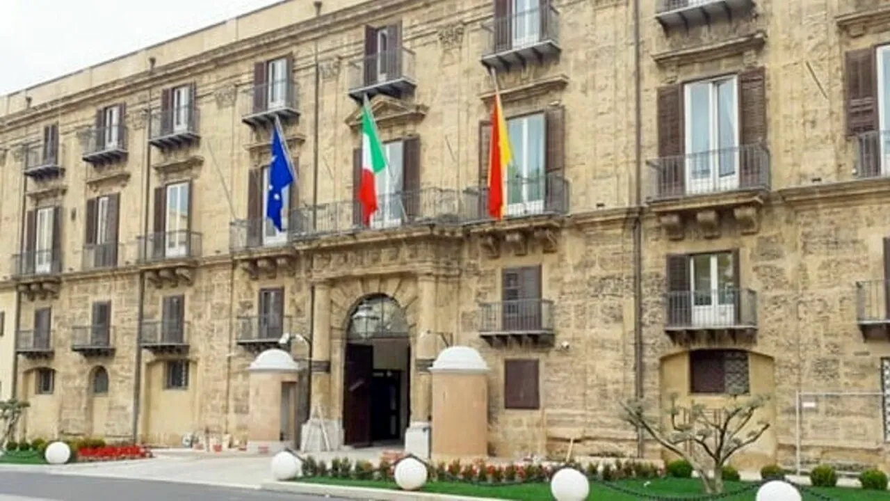 Ex Iena critica tabella H indecente sui contributi