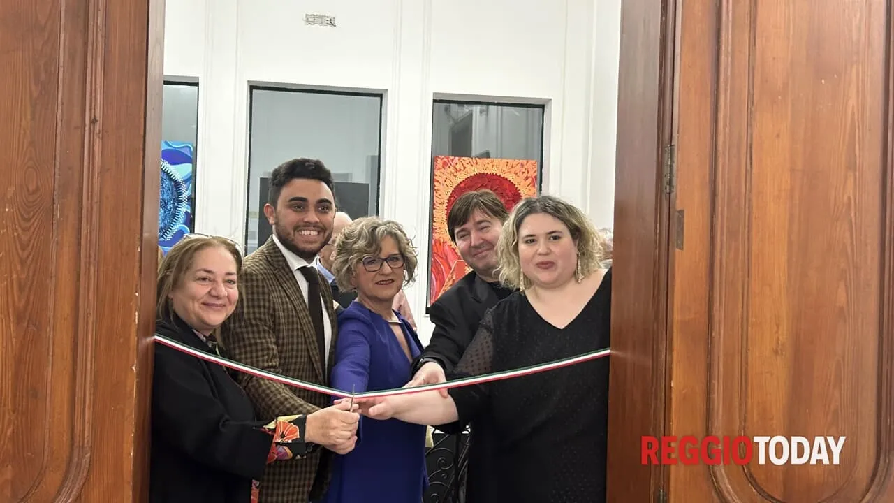 Il cenacolo delle donne e L'arte gentile di Valla in mostra a Palazzo Crupi: un progetto artistico.